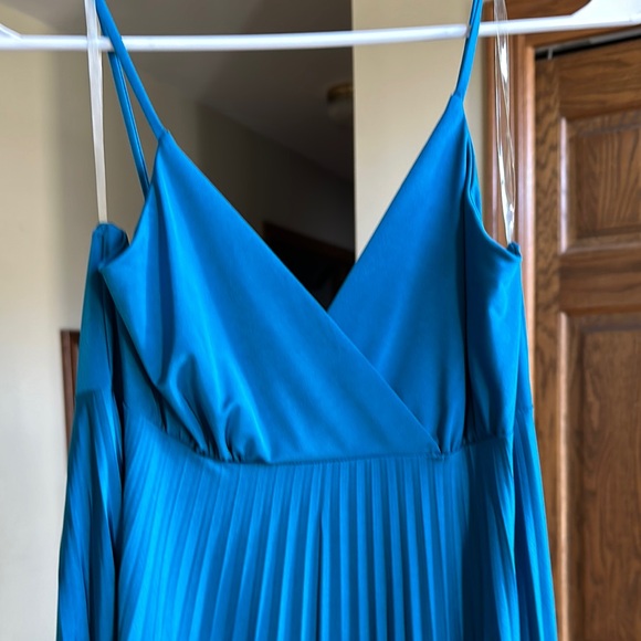 Teal Blue Pleated Dress - Picture 3 of 6